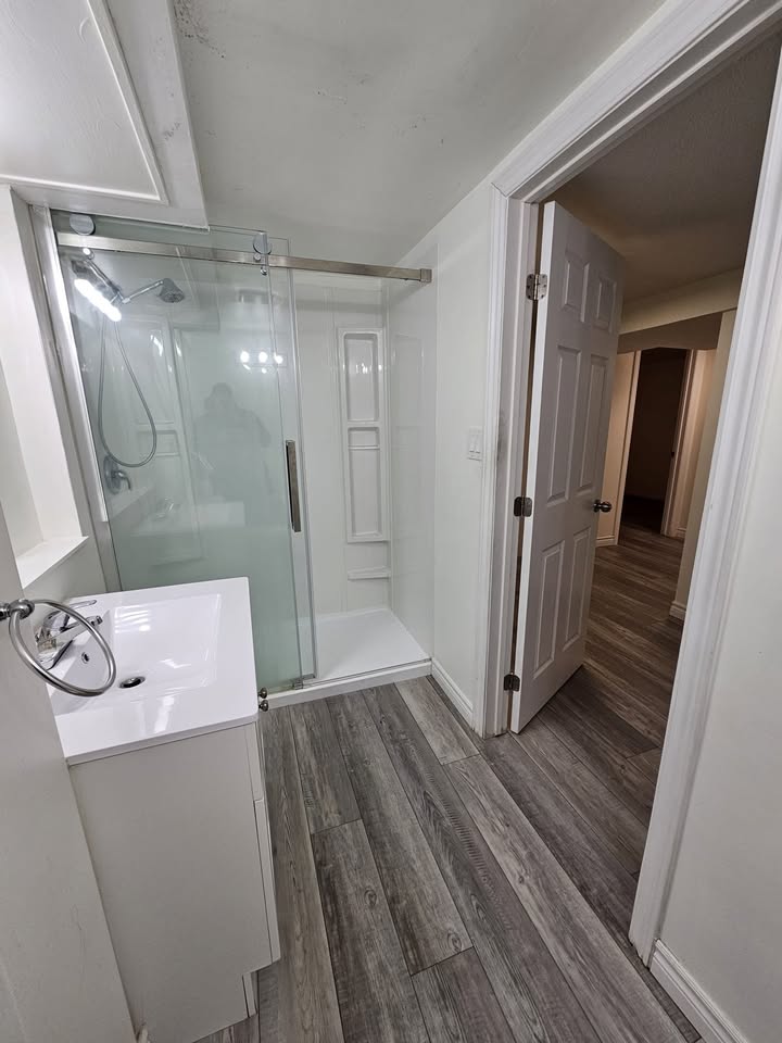 3 Bedrooms and 1 Bathroom for Rent