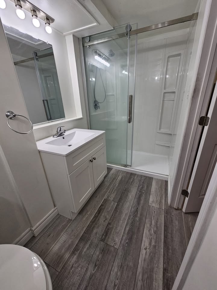3 Bedrooms and 1 Bathroom for Rent
