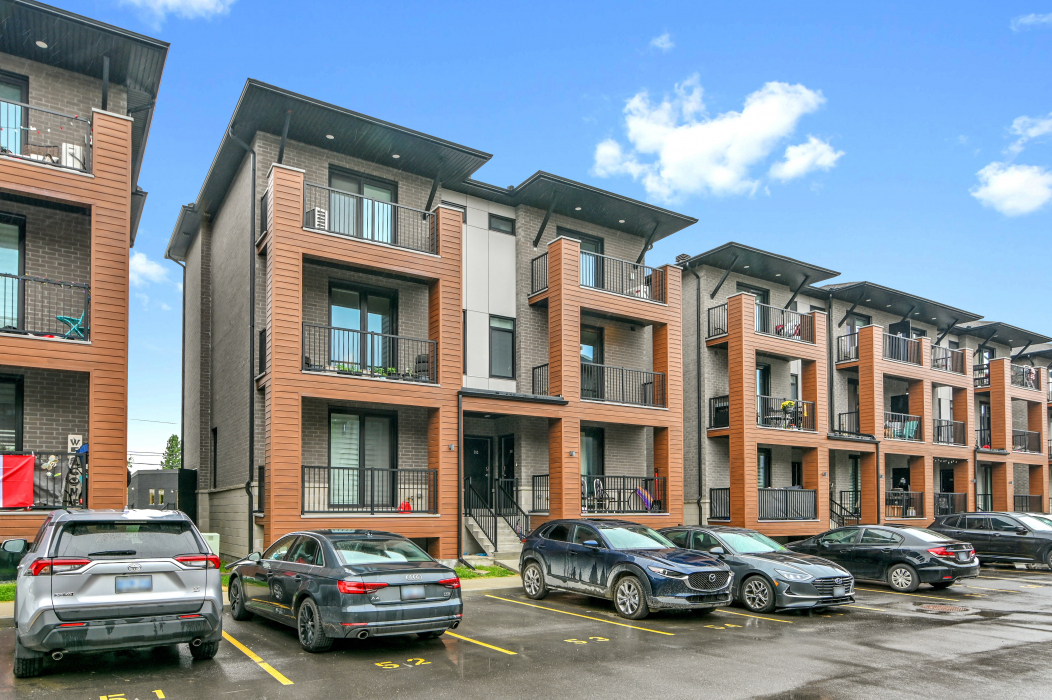 Outside view of the 2-bedroom townhouse rental in Stittsville, Ottawa.