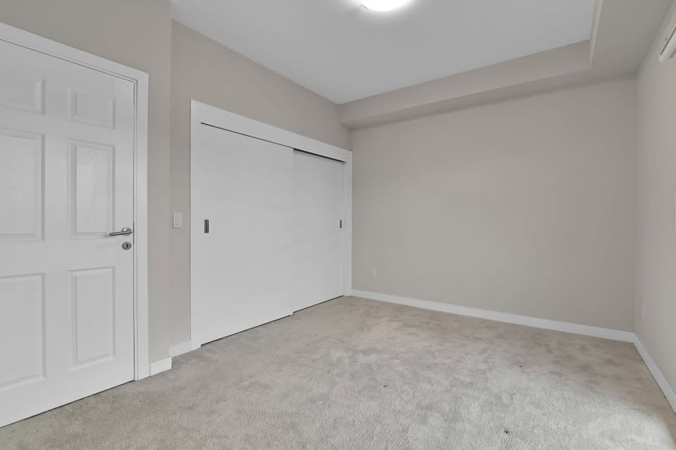 2 Bedroom Upper Townhouse Suite