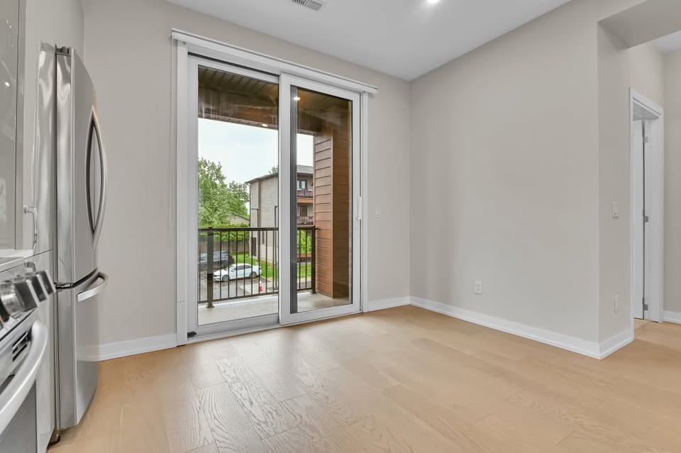 2 Bedroom Upper Townhouse Suite