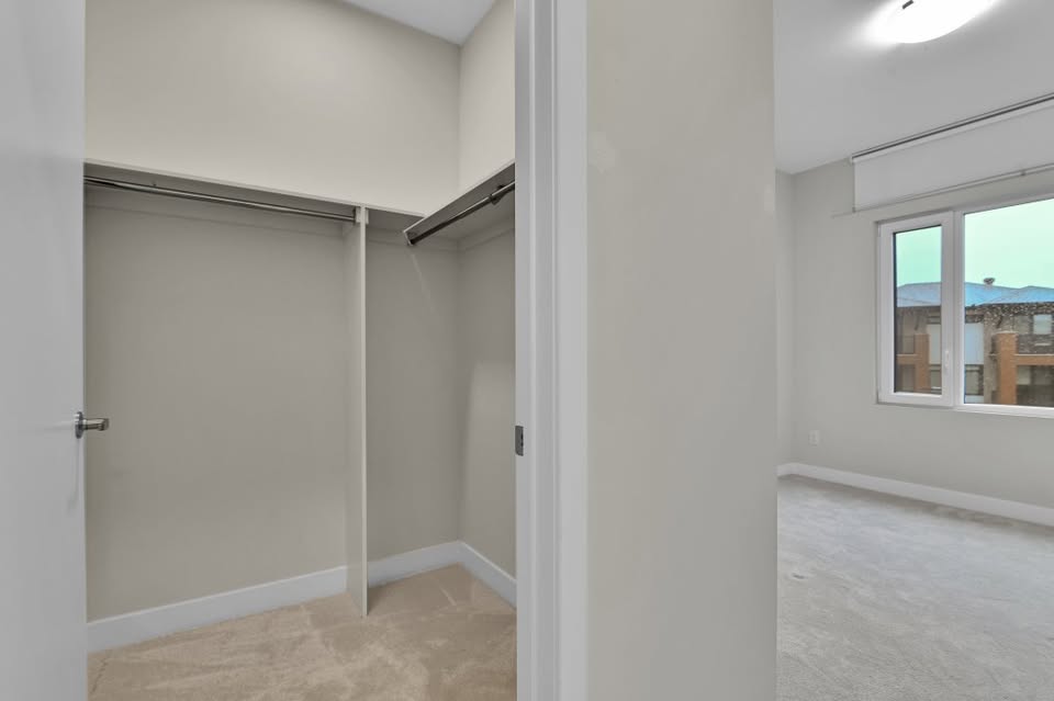 3 Beds 2.5 Baths Townhouse with Double Garage