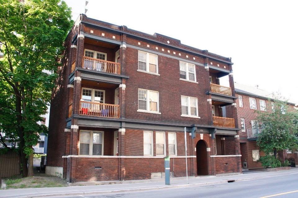 Studio Apartment Centretown