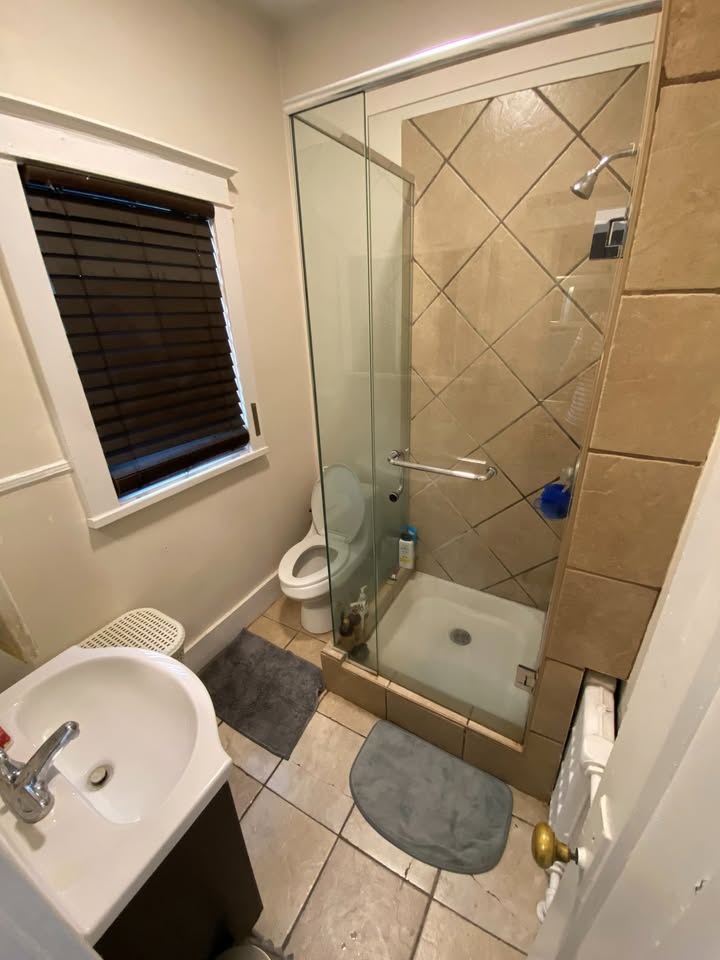 Studio Apartment Centretown