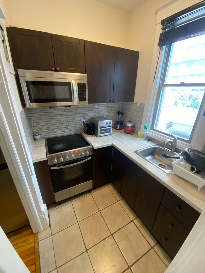 Studio Apartment Centretown