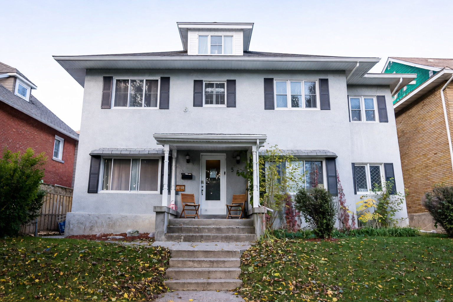 Listing photo thumbnail